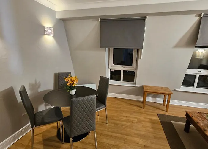 Apt Close To Temple Bar דירה